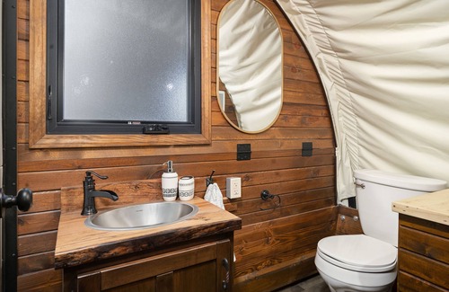 Meadview House | Grand Canyon Glamping Resort
