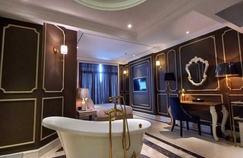 Batam Hotel | Grand Eska Hotel & Suite