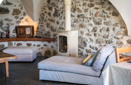 La Roche-des-Arnauds House | Grand Gite Pour 10 Pers en Pleine Nature vue sur Montagnes de Céüse et Dévoluy