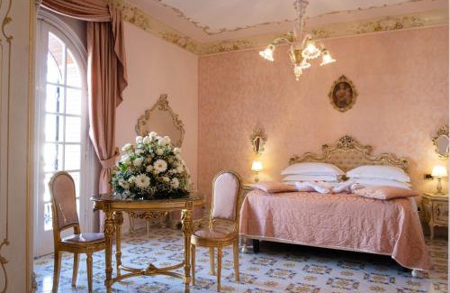 Sant'Antonio Abate Hotel | Grand Hotel La Sonrisa