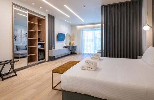 Myrina Hotel | Grand Patelli