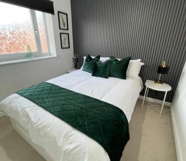 Wolverhampton Apartment | Grand Station Suite
