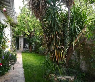 Saint-Eloi Apartment | Grand studio avec piscine