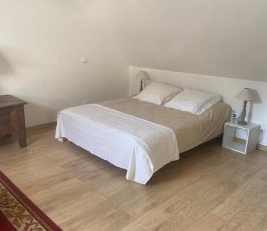 Baugy Apartment | Grand studio lumineux à 10 min de Compiègne