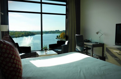 Sherbrooke Hotel | Grand Times Hotel Sherbrooke