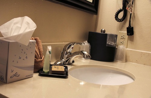 Branson Theater District Hotel | Grand View Inn and Suites