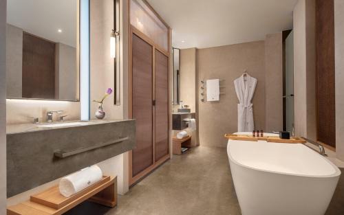 Yu Hua Tai Hotel | Grand WUJI Hotel, in The Unbound Collection by Hyatt