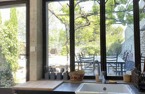 Goult House | Grande Maison Familiale Avec Piscine Dans le Coeur du Village de Goult
