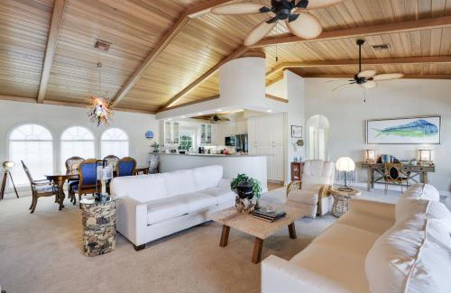 Sanibel House | Grandma Dot's House- Marina Villa with Pool and Bikes