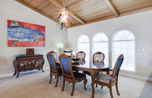 Sanibel House | Grandma Dot's House- Marina Villa with Pool and Bikes