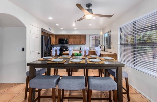 Paradise Valley Village House | Grandview Scottsdale 4 Bedroom Home by Redawning