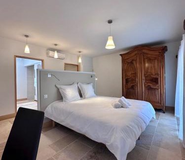 Cuzance Villa | Grange d'Antan -JacuzziPiscineClim -Cuzance