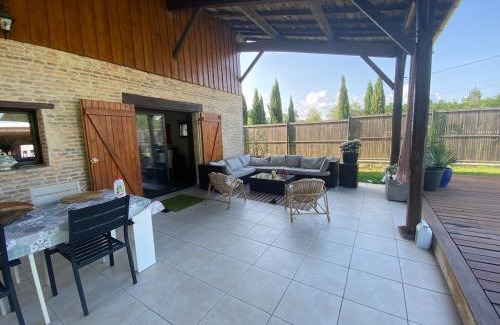 Le Barp House | Grange rénovée au Calme
