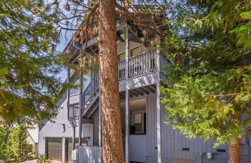 Shaver Lake House | Granite View Lodge - Minutes from Water
