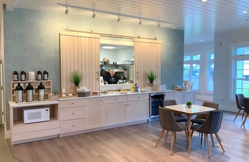Ogunquit Hotel | Grasshopper Inn