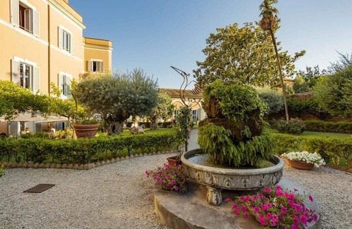 Ripa Apartment | Great 1BR Suite with Palatine Hill View - Rome