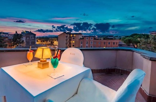Ripa Apartment | Great 1BR Suite with Palatine Hill View - Rome