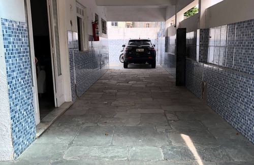 Taio House | Great 3 bedroom house 200 meters from the beach of angels and Praça do cova.