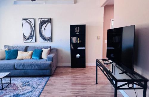 Deer Valley Apartment | Great Amenities, Pool, Sauna Gym