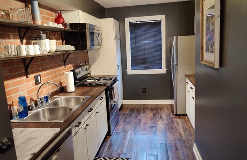 Athens Apartment | Great Apt. 1 Mile to Downtown Athens & UGA