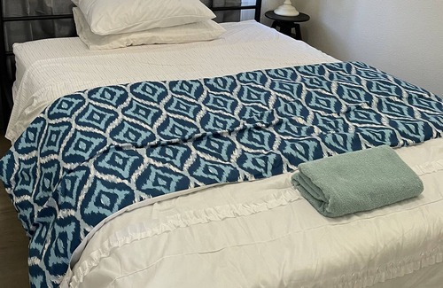 Dimond House | Great for team/families/Easy commute nice3houses/parkings/washer Dryer /1 price