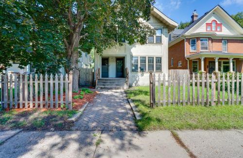 Minneapolis House | Great for Travel Nurses, Remote Workers! MPLS Home