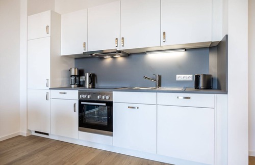 Wismar Apartment | Great harbor apartment with balcony and wonderful view of the harbor life -