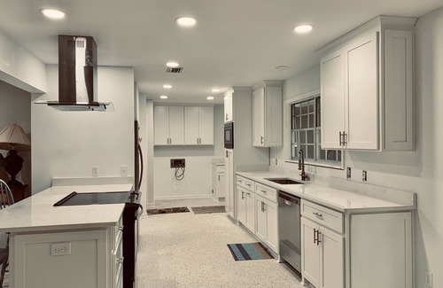 Jekyll Island Cottage | Great house 3 beds 2 Bath 3 min from Beach, Bikes