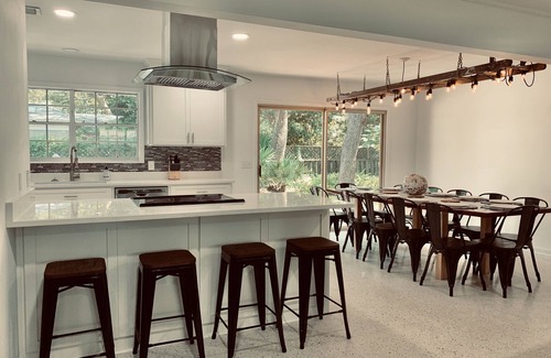 Jekyll Island Cottage | Great house 3 beds 2 Bath 3 min from Beach, Bikes