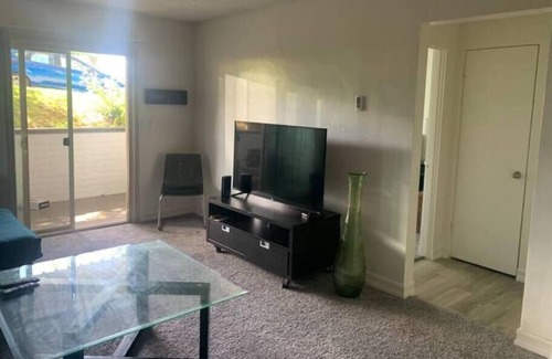 Ocean Beach Apartment | Great Location in Ocean Beach