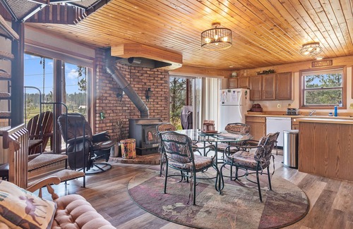 Deadwood Cabin | Great Location off Hwy 385, Secluded, Close to Pactola Reservoir, WIFI