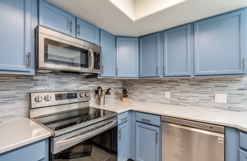 Tucson Condo | Great unit in sought after Greens at Ventana Canyon.