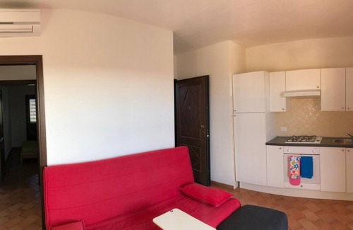 La Muddizza Apartment | Great Views and 10 min drive to beach or less!