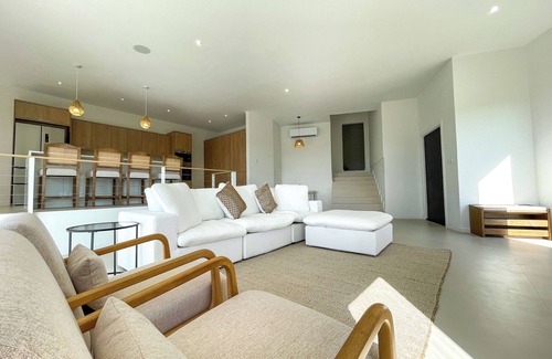 Morne Rouge House | Greek-Inspired House with Breathtaking Views of Grand Anse Beach