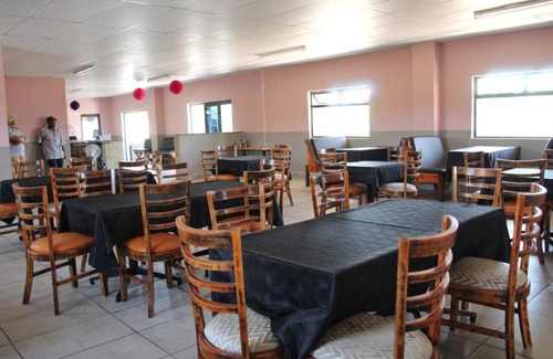 Hlotse Hotel | Green Apple Guest House