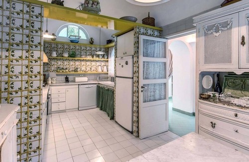 Marina Piccola Villa | Green Coral