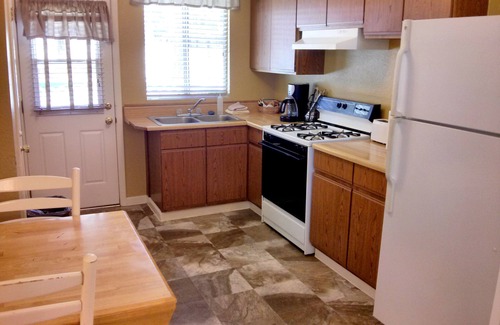 Burney Hotel | Green Gables Motel & Suites