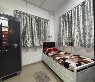 IIT Area House | green house dormitory