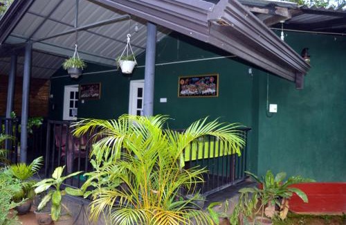 Ambagollapathana Bed & Breakfast | Green Lantern