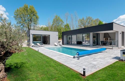 Zupanici Villa | Green Luxury II with heated pool, jacuzzi & sauna