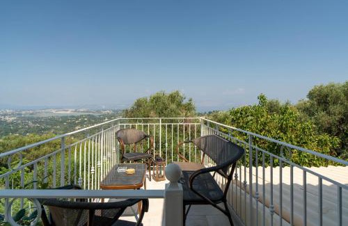 Agioi Deka Apartment | Green Mountain Seaview Suite