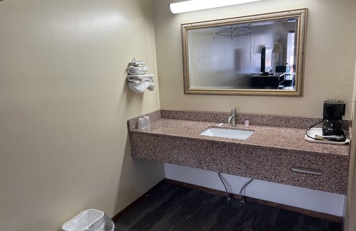 Winston - Salem Hotel | Green Valley Motel Winston - Salem