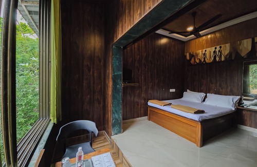 Khalapur Hotel | Green View Resort