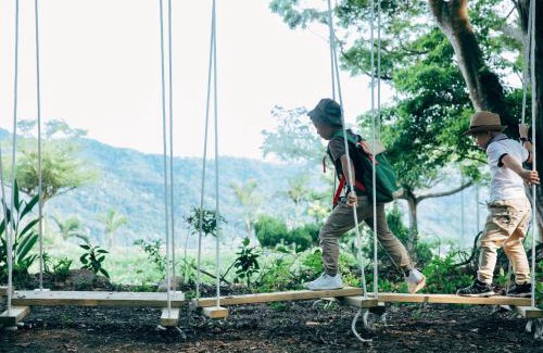 Sanyi House | Green Wave Sanyi BY REINDEER