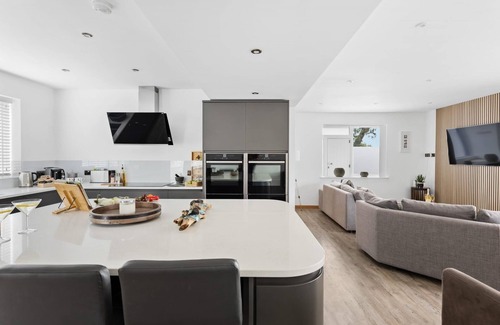 Bishopsteignton House | Greenacre - Close to Beaches With Hydropool spa