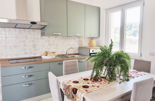 Isola di Capo Rizzuto House | GreenHouse|Fenced and air-conditioned detached villa surrounded by greenery