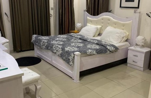 Lagos House | Greens Manor VI
