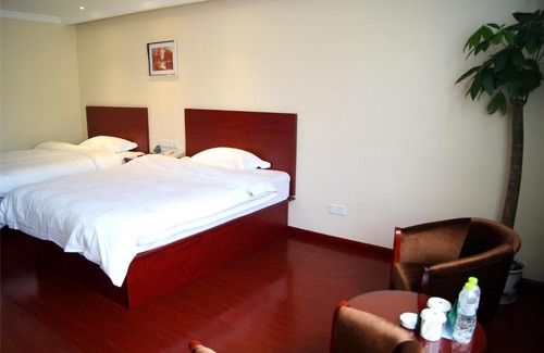 Yiyang County Hotel | GreenTree Alliance JiangXi ShangRao YiYang County ZhiMin Aveune YingBin Avenue Hotel