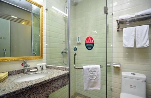 Chenggong Hotel | GreenTree Inn Kunming Chenggong University City HSR Station Shilin Street Express Hotel