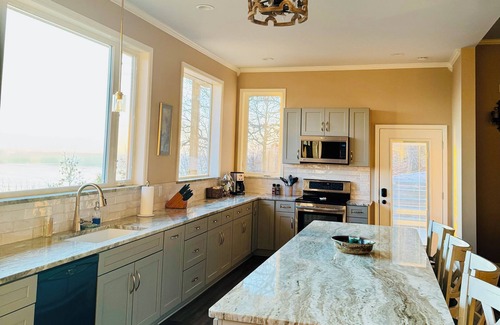 Quitman House | Greers Ferry Lake with Breathtaking lake views!